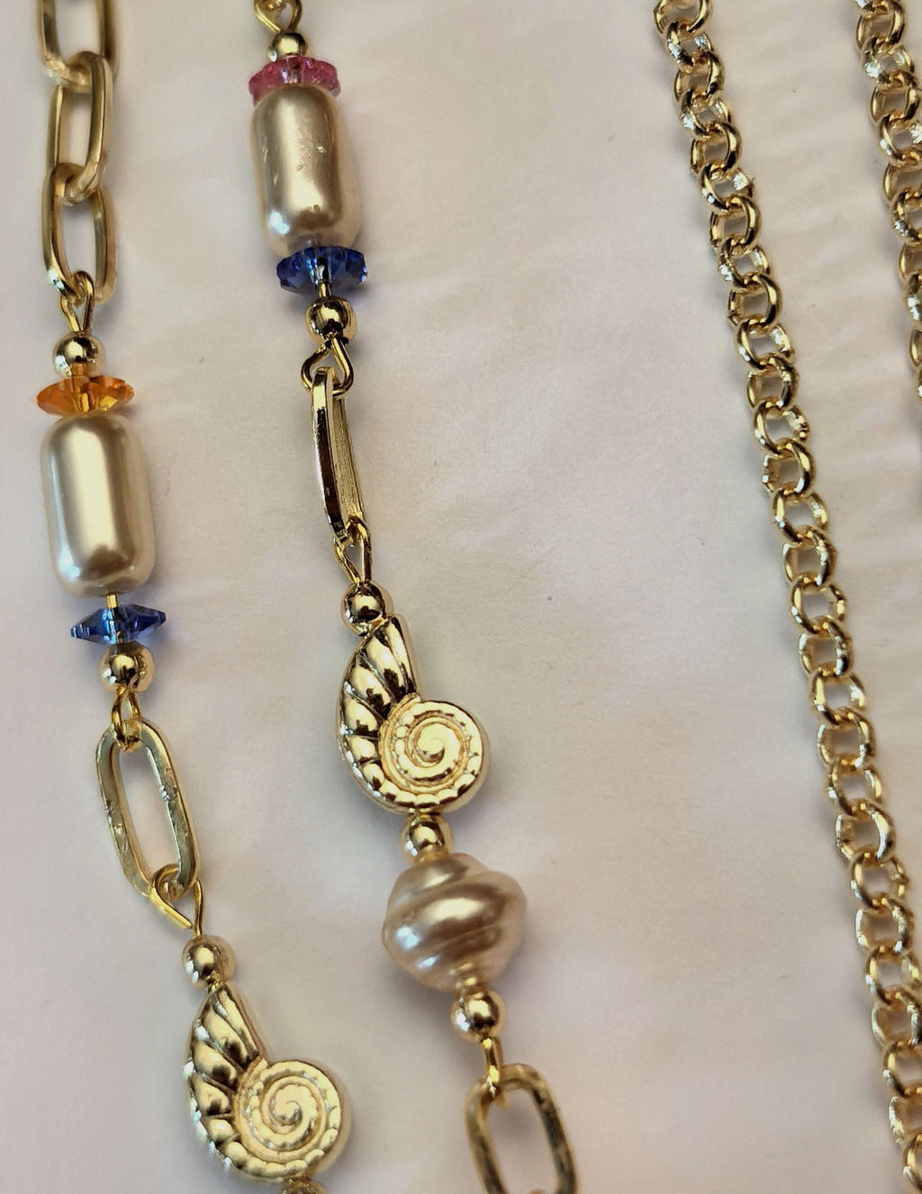 Glasses Chain – Handmade with Real Crystal Beads – ThinBlack® Elegant Edition