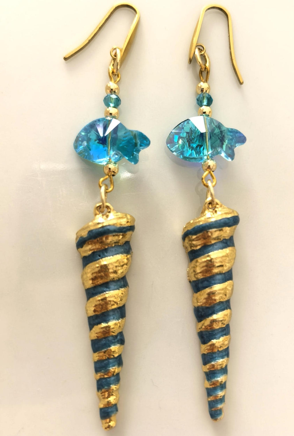 Earrings – Dangling Fish & Seashell Charms – ThinBlack® Ocean Edition