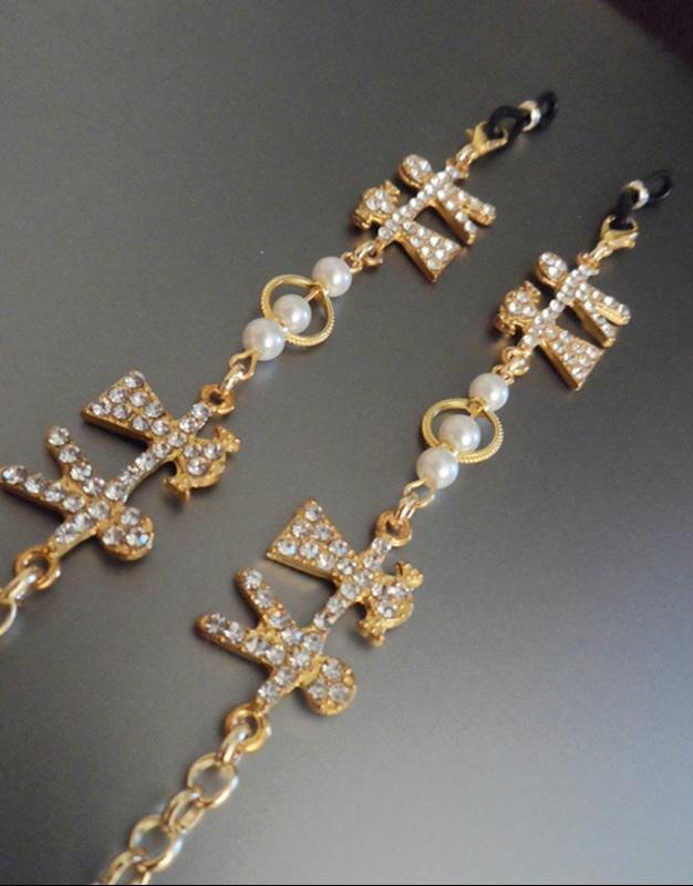 Glasses Chain – Zircon Ankh & Figure Charms with Pearl Beads – Friendship Edition