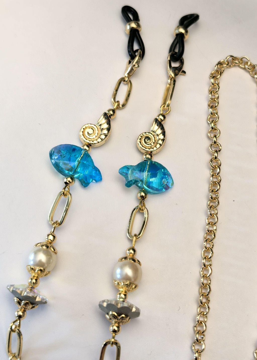 Glasses Chain – Blue Crystal Fish with Pearl & Gold Plated Accents – Power Stones Collection