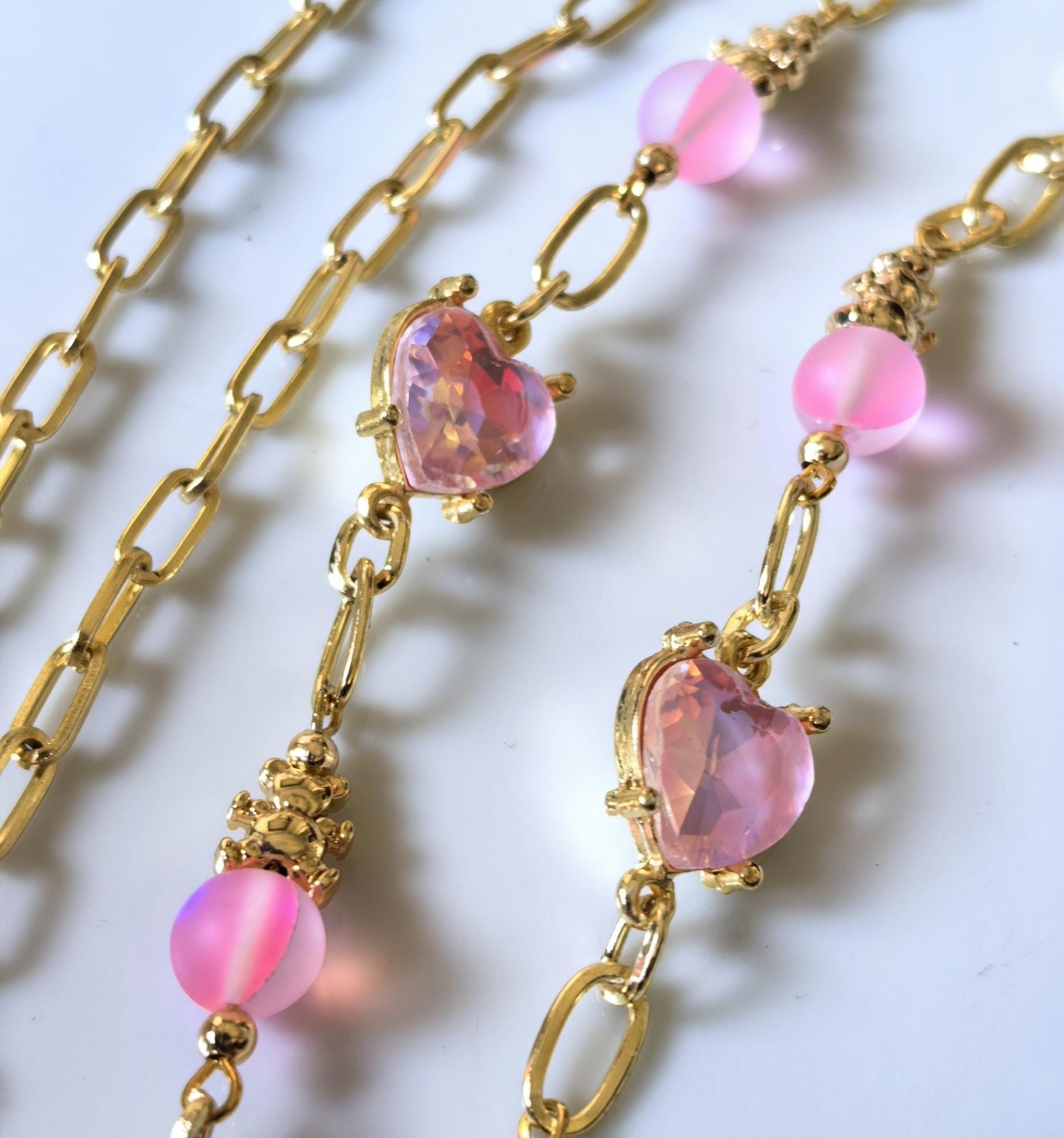 Glasses Chain – Heart Charm Accessory, Gold Plated with Pink Iridescent Stones