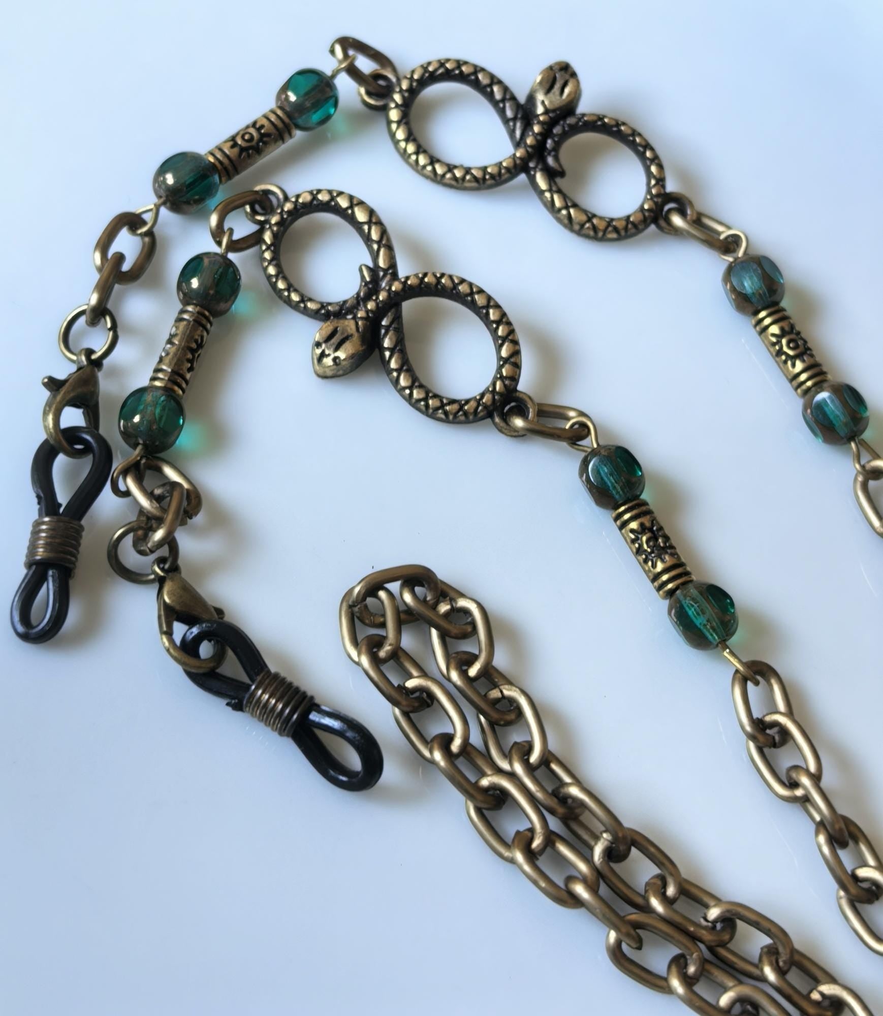 Glasses Chain – Snake Infinity Talisman with Green Crystal Beads – Unisex – ThinBlack® Symbolic Edition