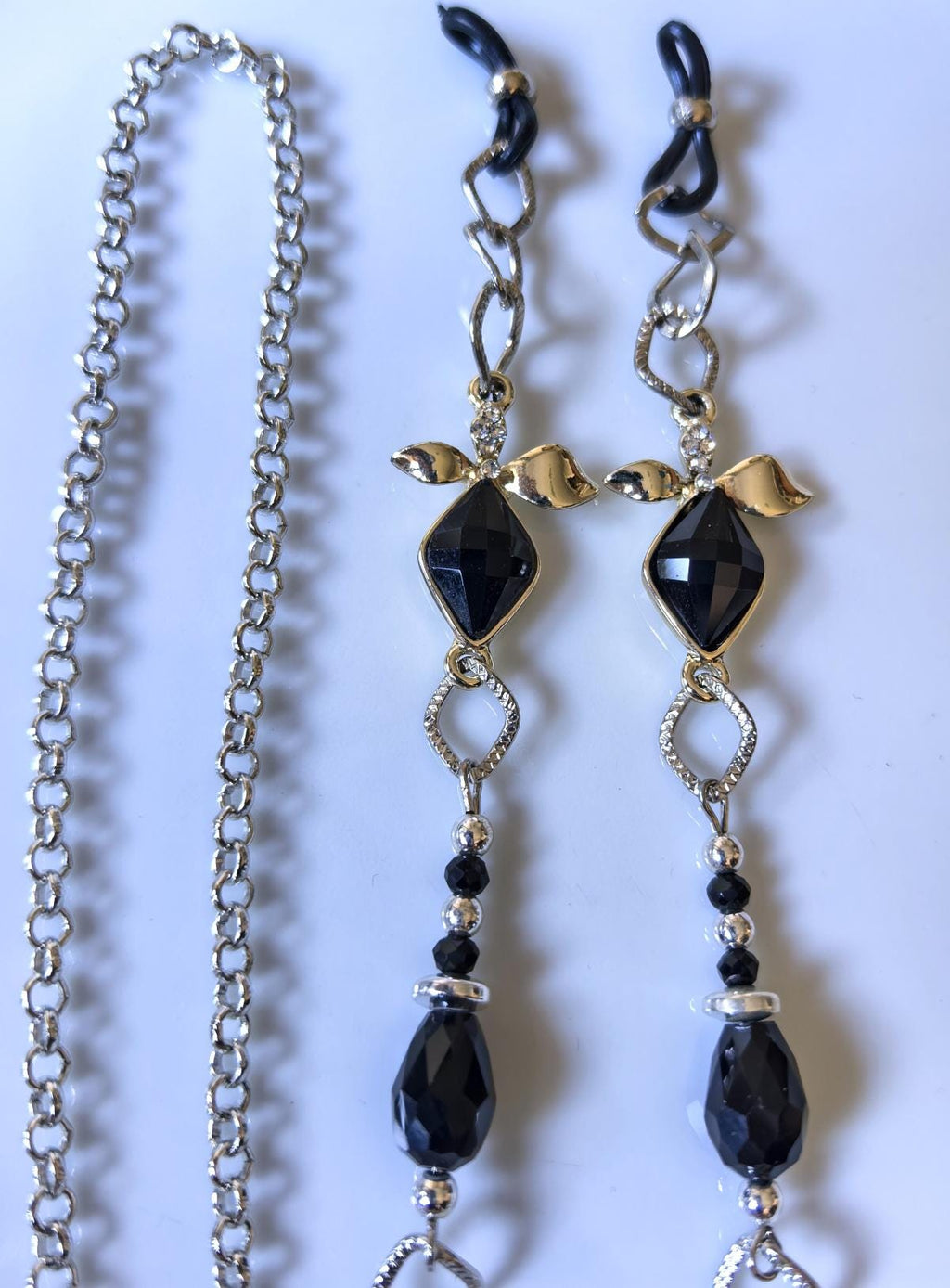 Glasses Chain – Silver Plated with Zircon Ribbon Design – ThinBlack® Elegant Edition