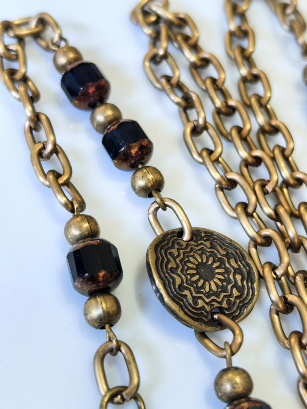 Black Crystal Eyeglass Chain – Antique Gold Handmade Jewelry by THINBLACK®