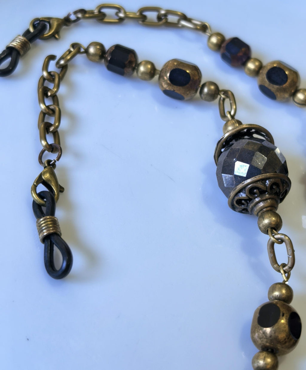 Vintage Style Eyeglass Chain – Filigree Beads & Black Crystals