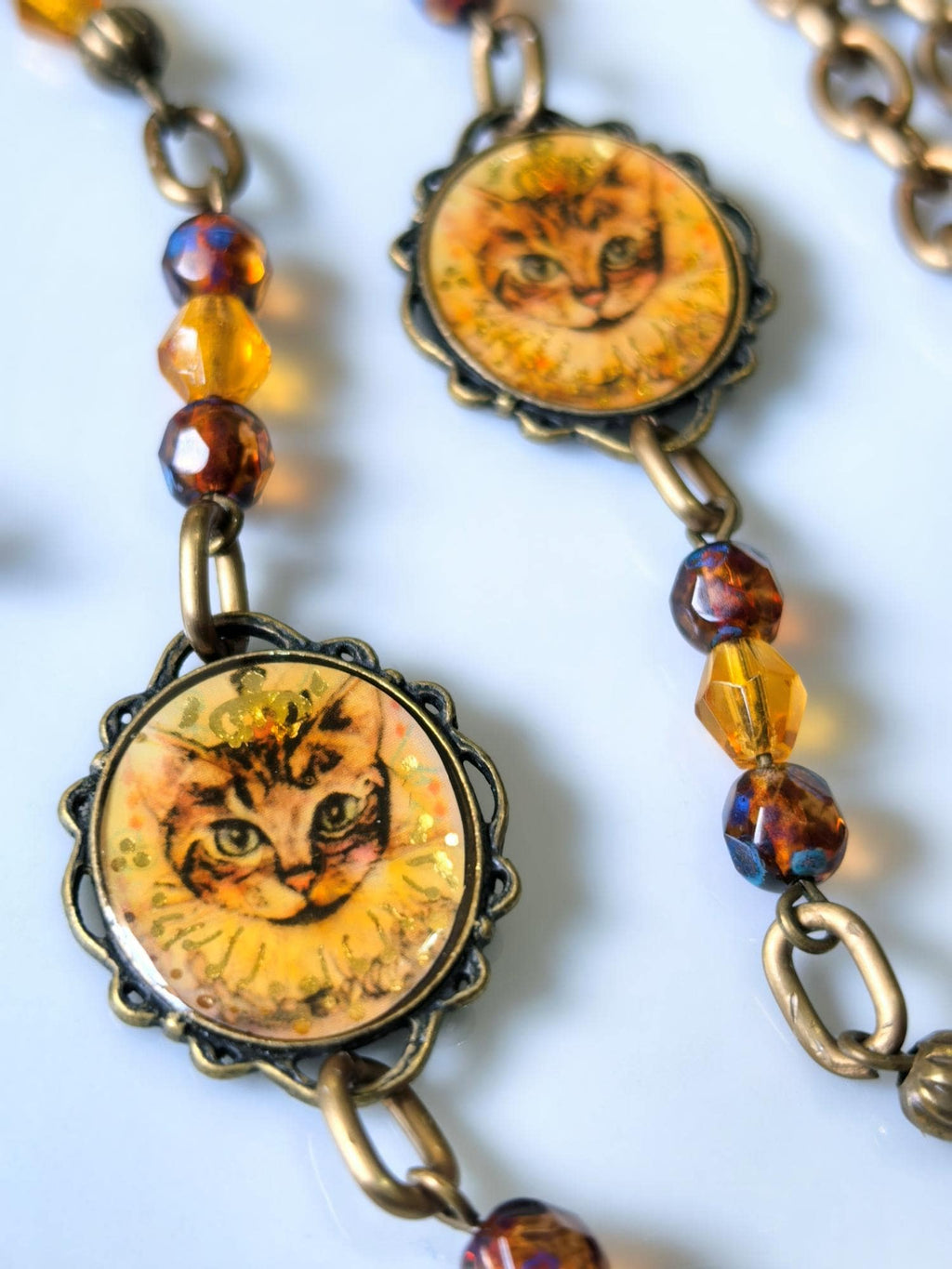 Handmade Eyeglass Chain – Bronze Cat Pendant with Crystal Beads