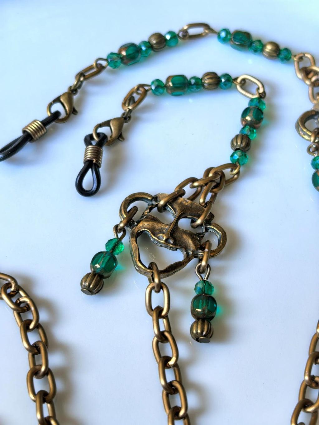 Smiling Mask Charm Eyeglass Chain – Antique Gold Sax Crystal Handmade Jewelry