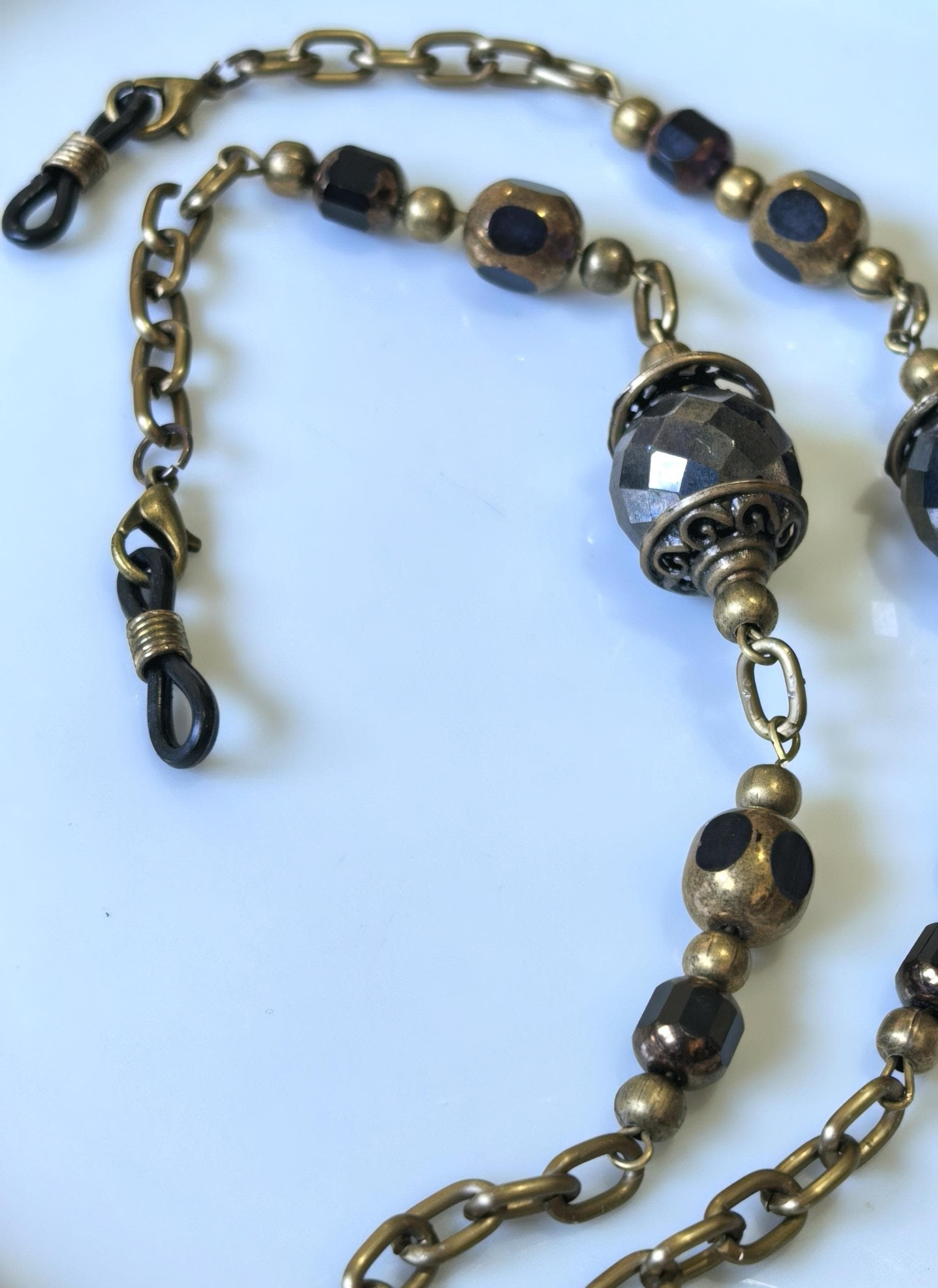 Vintage Style Eyeglass Chain – Filigree Beads & Black Crystals