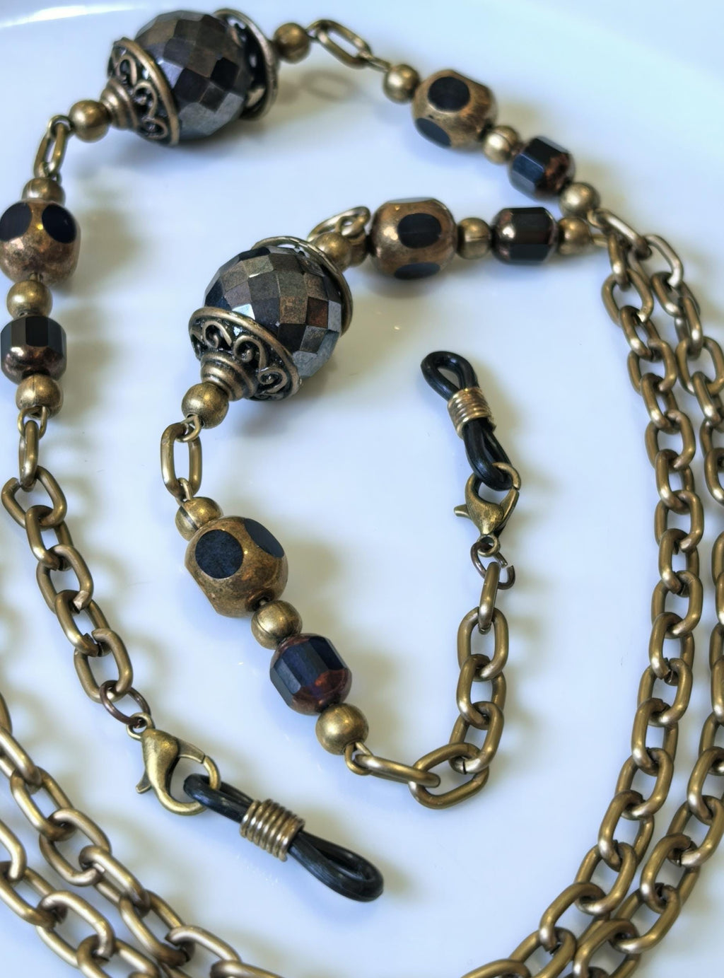 Vintage Style Eyeglass Chain – Filigree Beads & Black Crystals