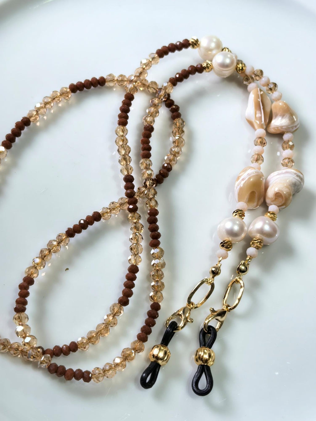 THINBLACK® Eyeglass Holder – Natural Pearl & Crystal Beads