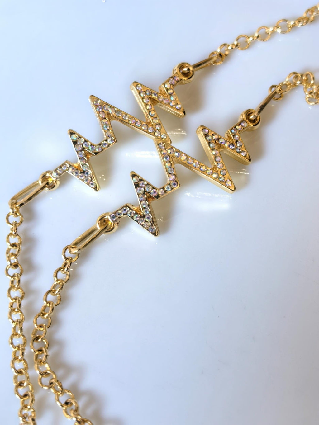Zigzag Design Zircon Gold Tone Plated Eyewear Accessory THINBLACK Collection