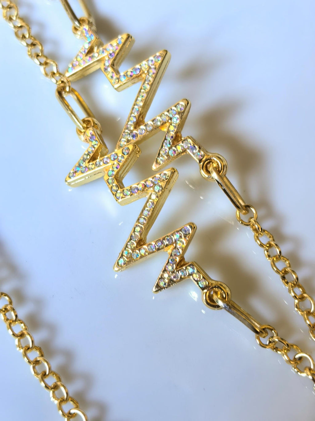 Zigzag Design Zircon Gold Tone Plated Eyewear Accessory THINBLACK Collection