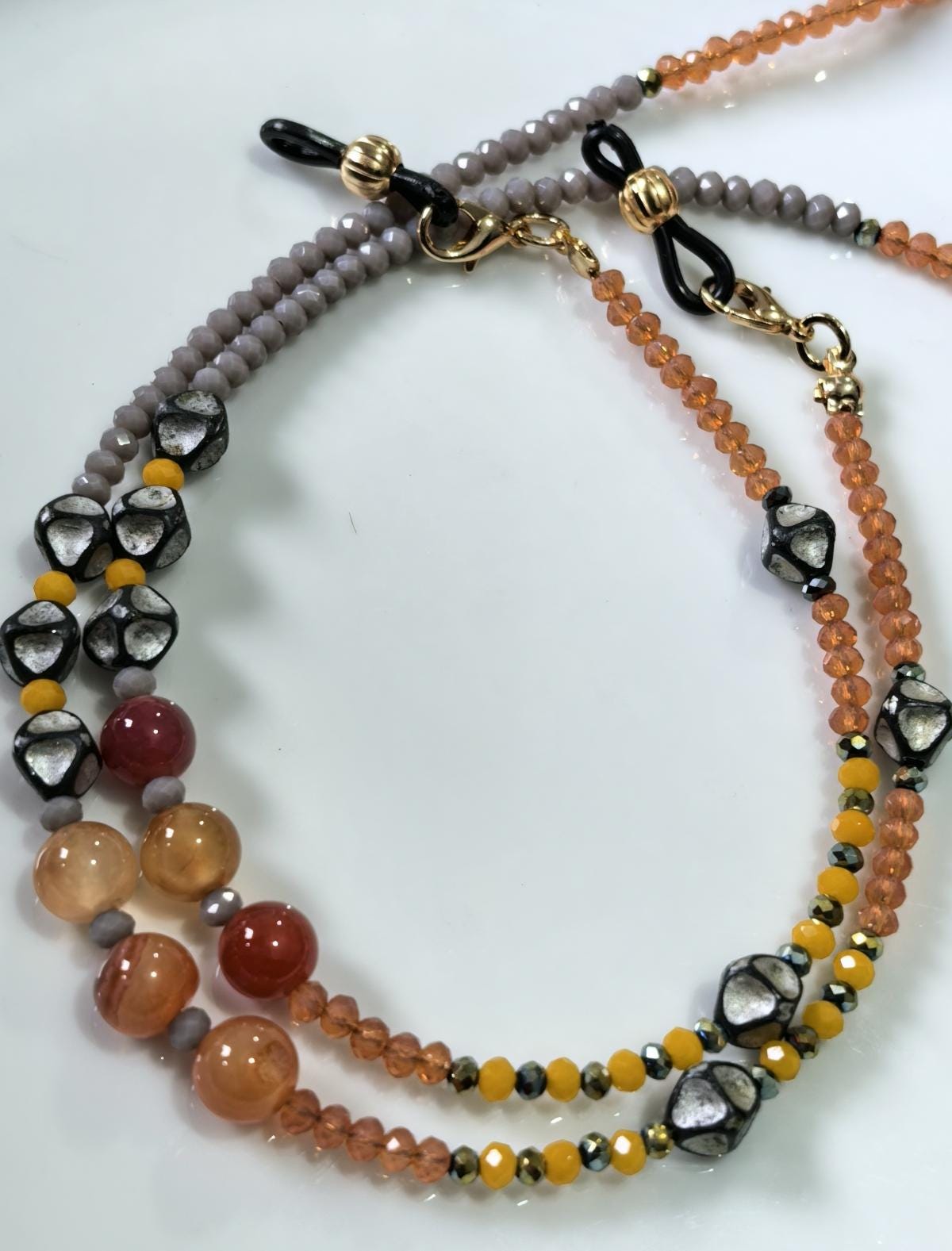 THINBLACK® Eyeglass Holder – Agate Stone, Crystal & Metal Details