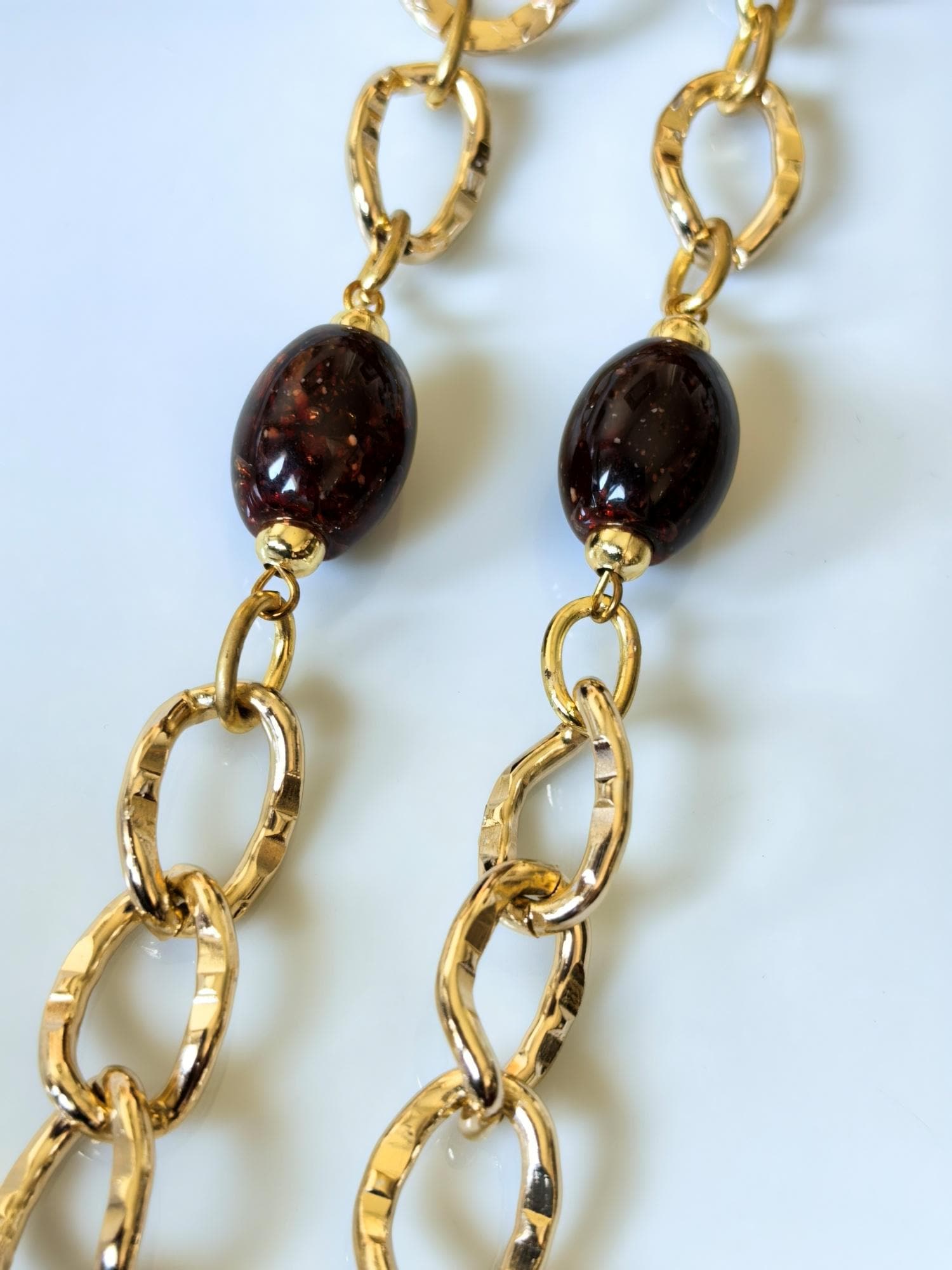 Thick Gold Aluminum Eyeglass Chain with Amber Acrylic Details – Oversized Sunglasses Holder, THINBLACK®